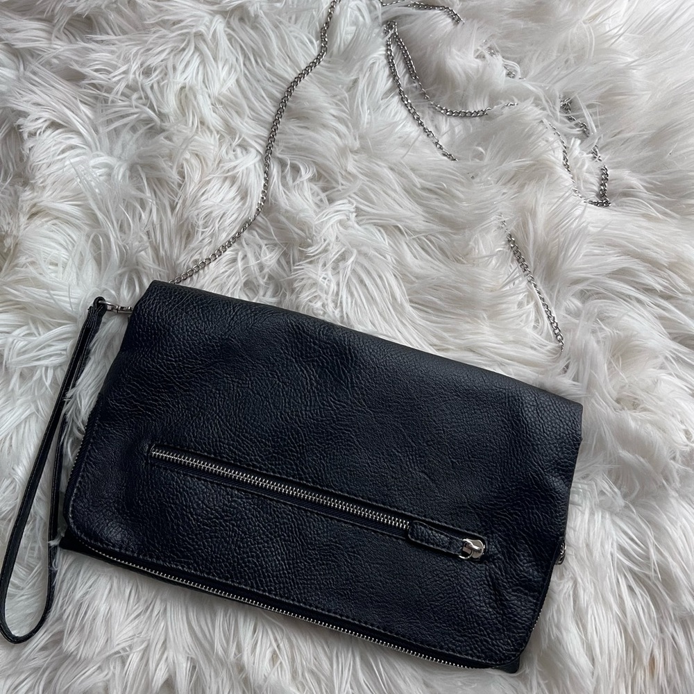 BLACK FAUX LEATHER CLUTH PURSE HANDBAG CHAIN STRAP